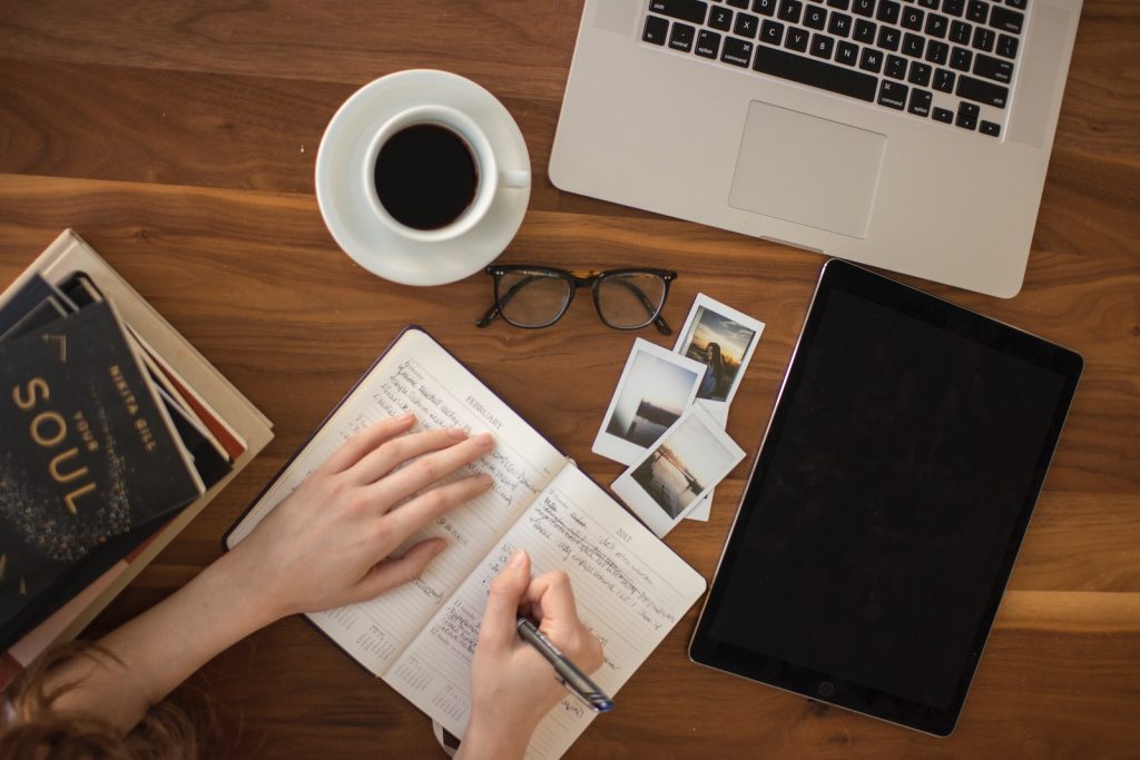 blog café et ordinateur