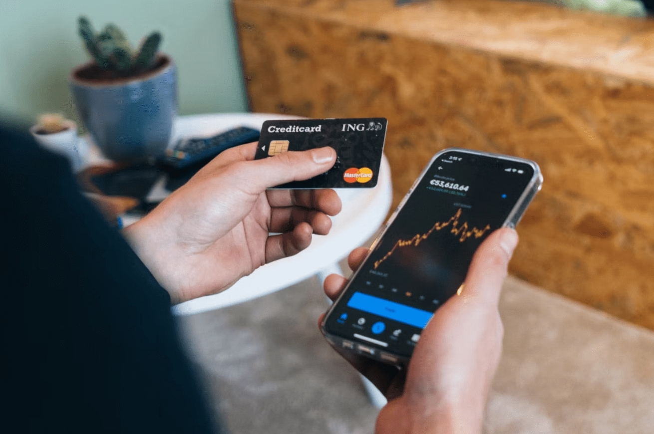 Cryptomonnaie vs Carte Bancaire : la balance commence à se pencher