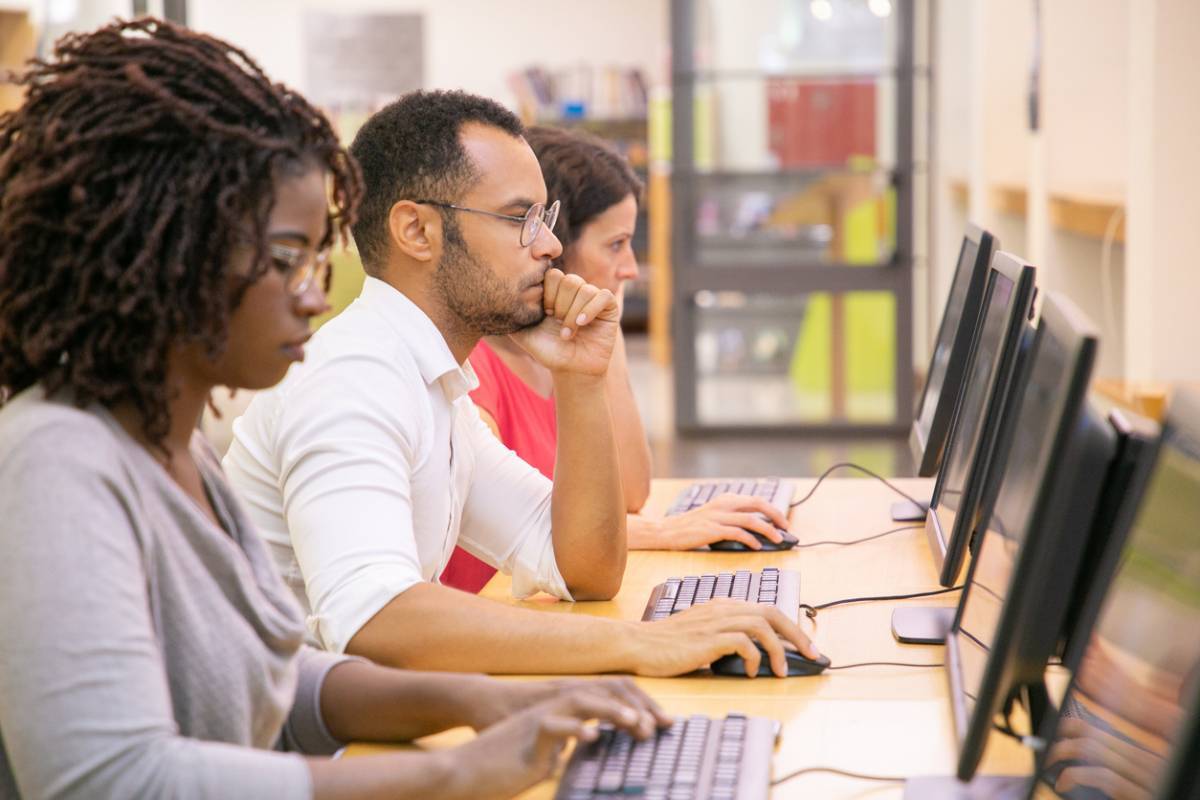 Études d'informatique : quel est le coût moyen ?