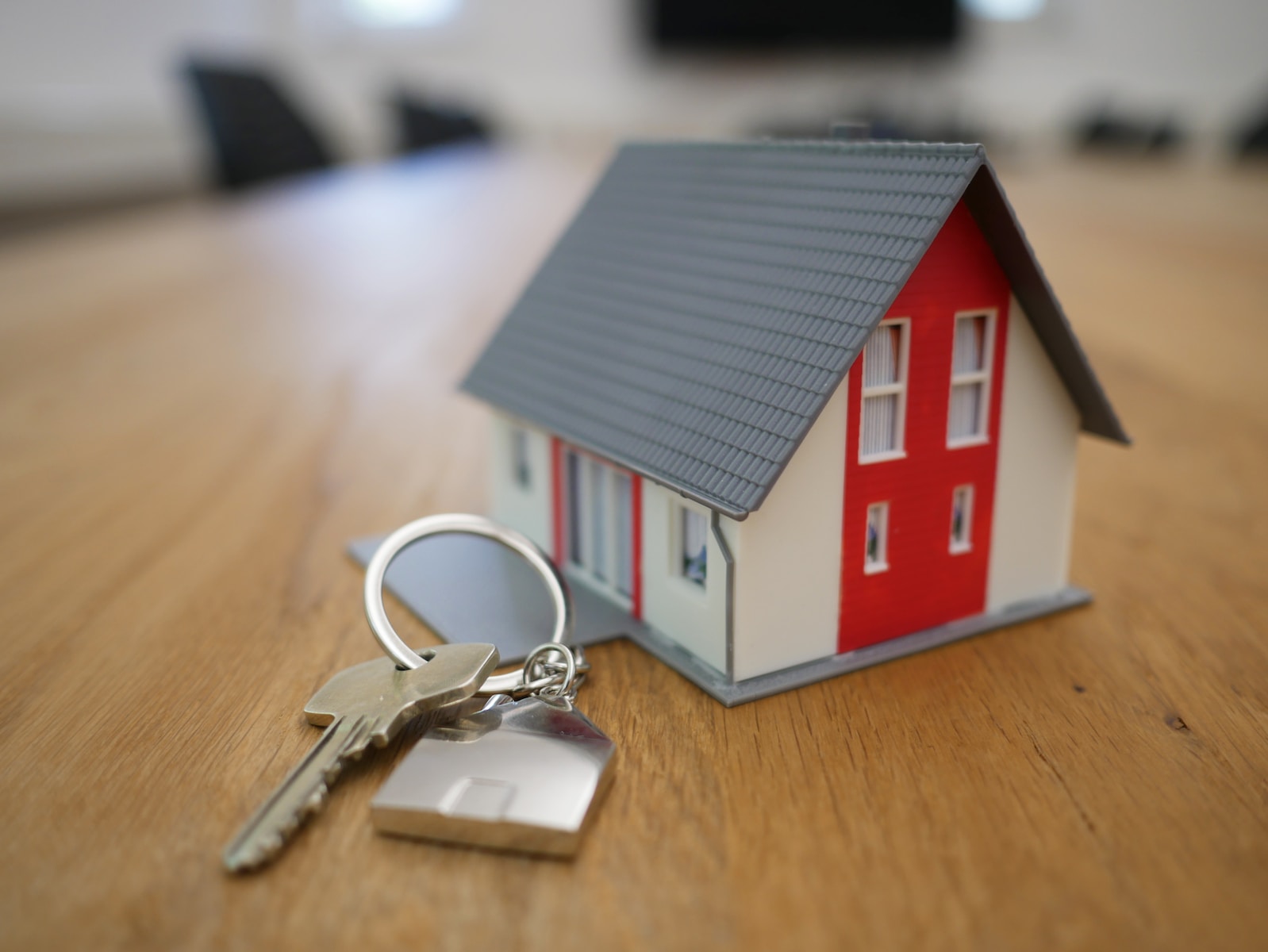 Quels sont les avantages fiscaux liés au regroupement de crédits pour un prêt immobilier ?