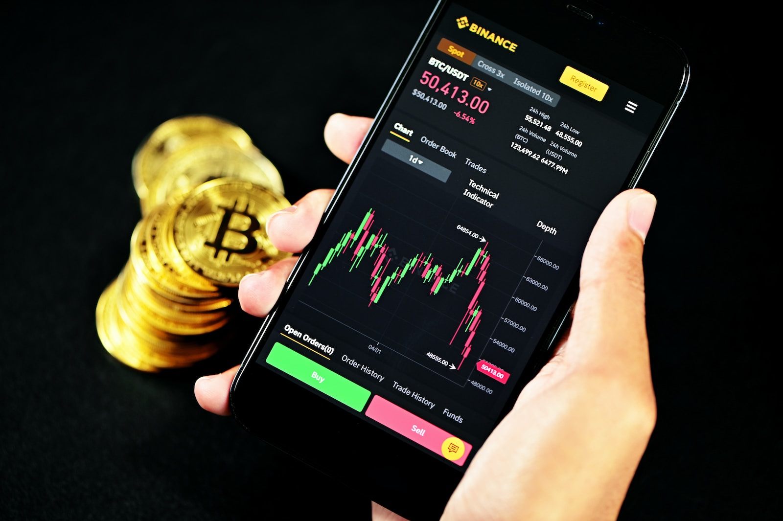 Quels sont les enjeux de la régulation des crypto-monnaies pour les petits investisseurs ?
