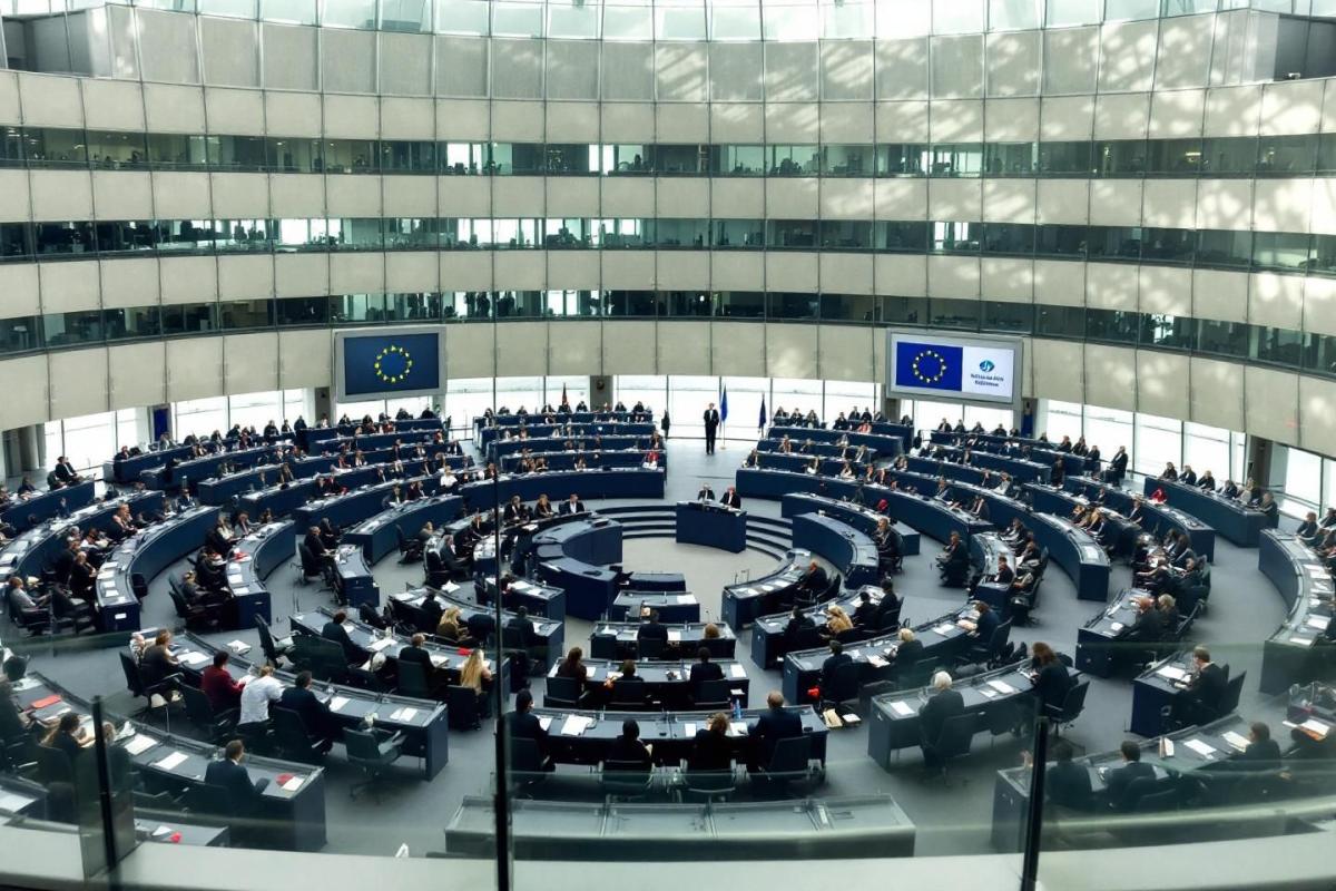 Qui est au parlement européen : composition, députés et groupes politiques en 2025