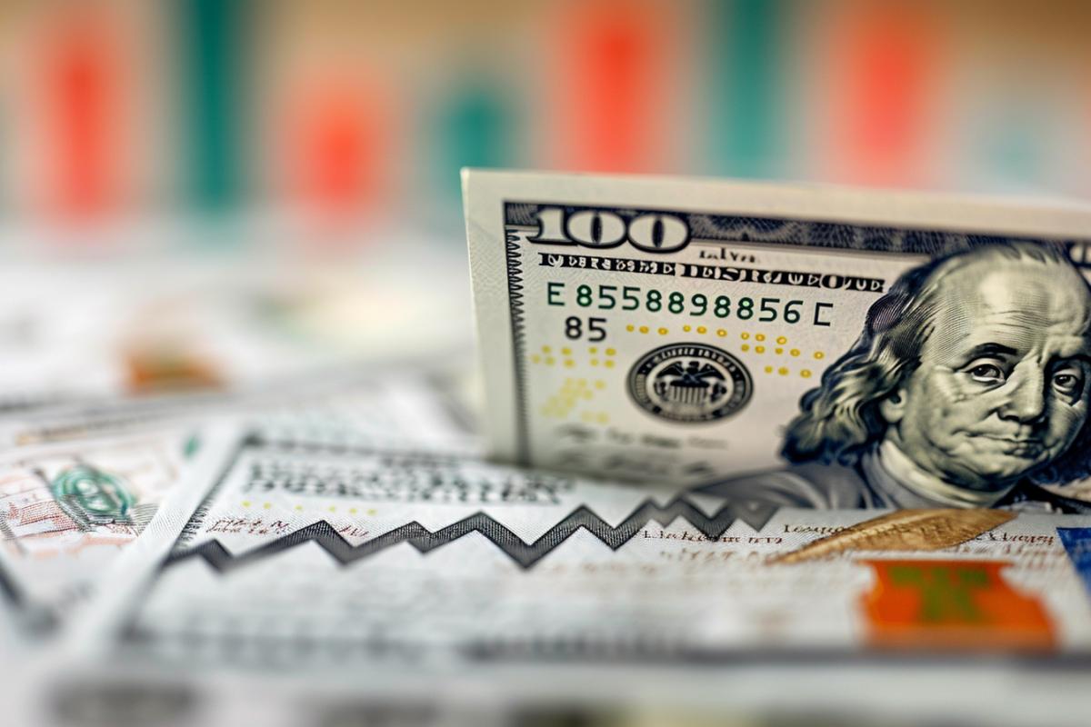 Recul du dollar avant les données clés de la Fed, surveillance 22/02/2024