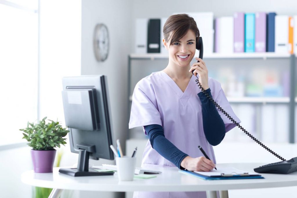 Travailler avec un médecin